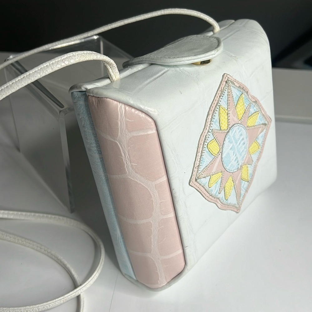 Ande White Structured Box Bag With Croc Appliqué Crossbody Strap